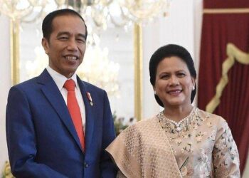 Jokowi Hadiri Reuni di UGM, Berangkat Bersama Iriana ke Yogyakarta