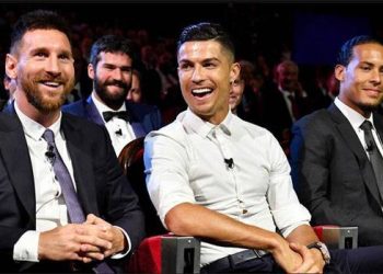 Akibat Corona, Messi dan Ronaldo Potong Gaji. Pemain Sepak Bola Indonesia?