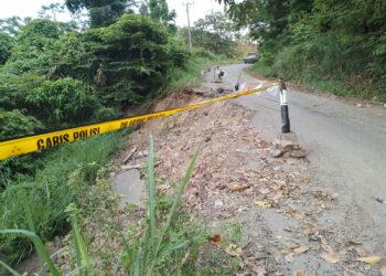 Ruas Jalan Provinsi di Kabupaten Tanggamus Nyaris Putus
