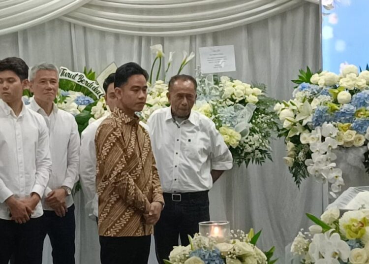 Wapres Gibran Melayat Jenazah Kwik Kian Gie di RSPAD